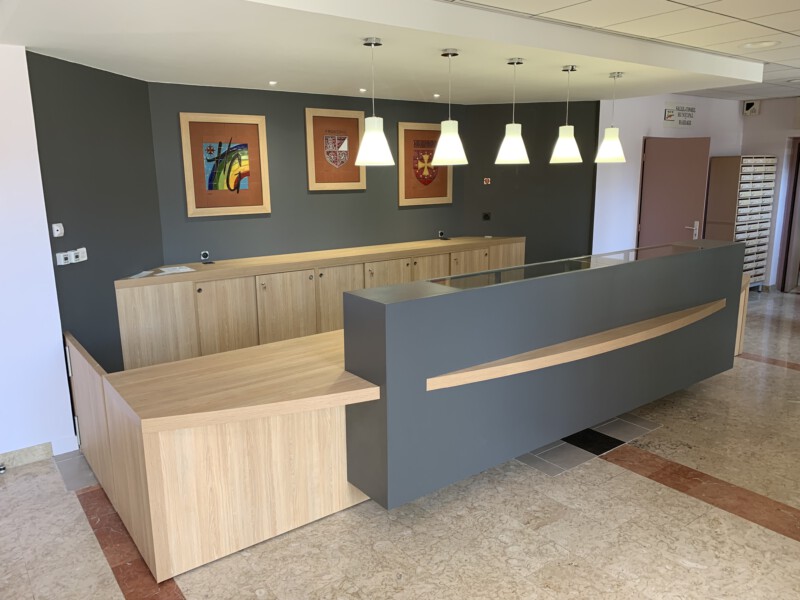 Mobilier acceuil sur mesure Copo mairie